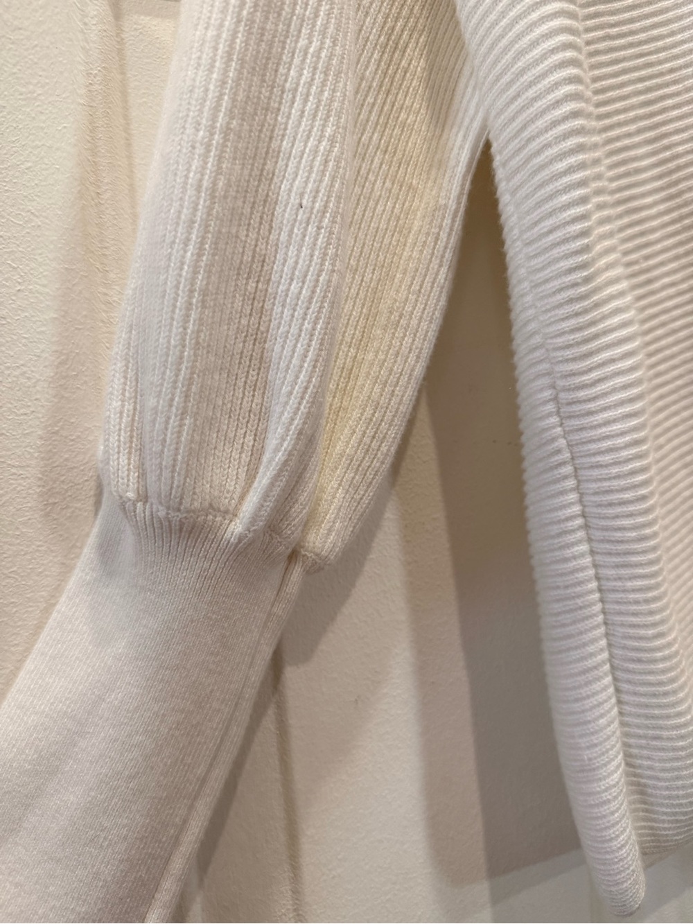 1 State Cream Ribbed V-Neck Sweater - Picture 4 of 4